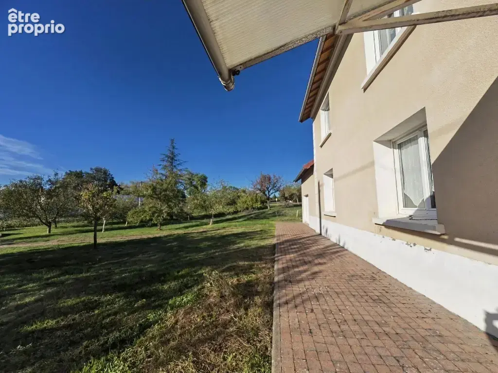 Maison avec piscine chauffée - grange - terrain - photo 14