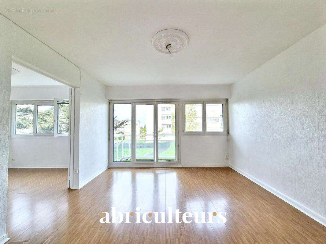 Appartement à COGNAC