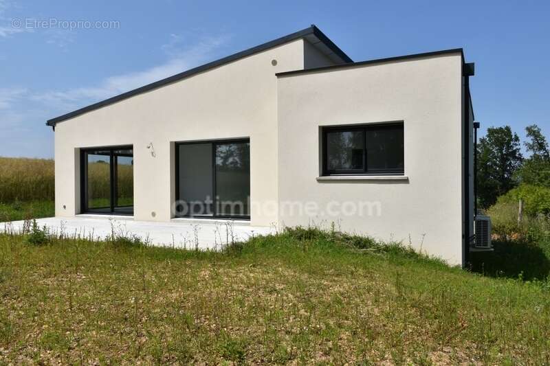 Maison à SAINT-MARCEL