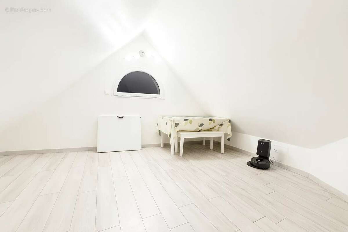 Maison à FONTENAY-TRESIGNY