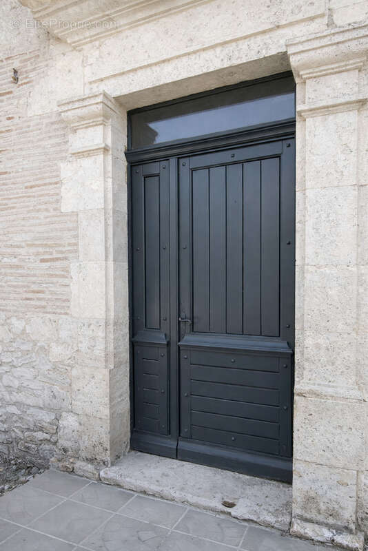 Maison à MONTAIGU-DE-QUERCY
