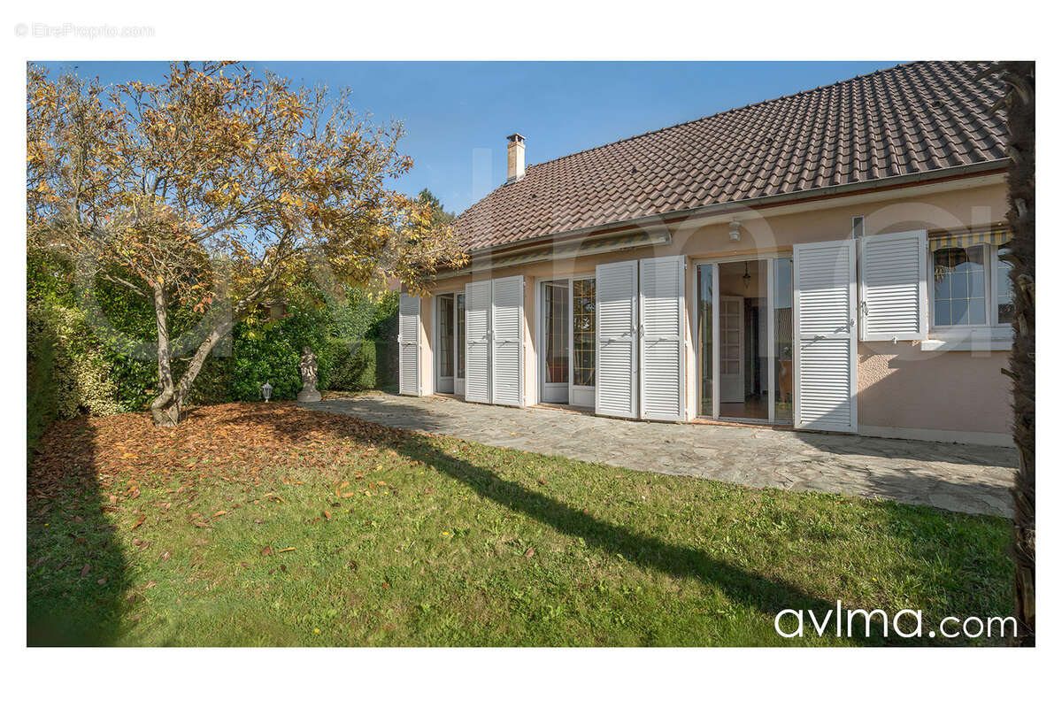 Maison à FEUCHEROLLES