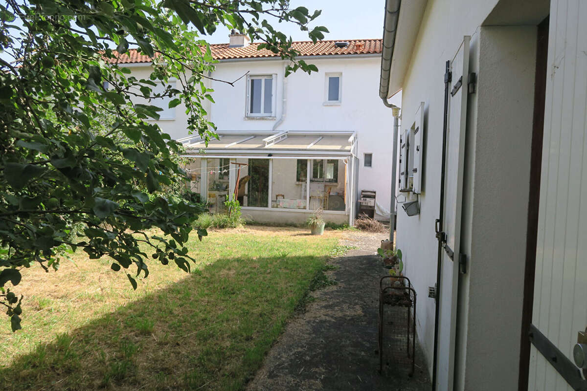 Maison à POITIERS
