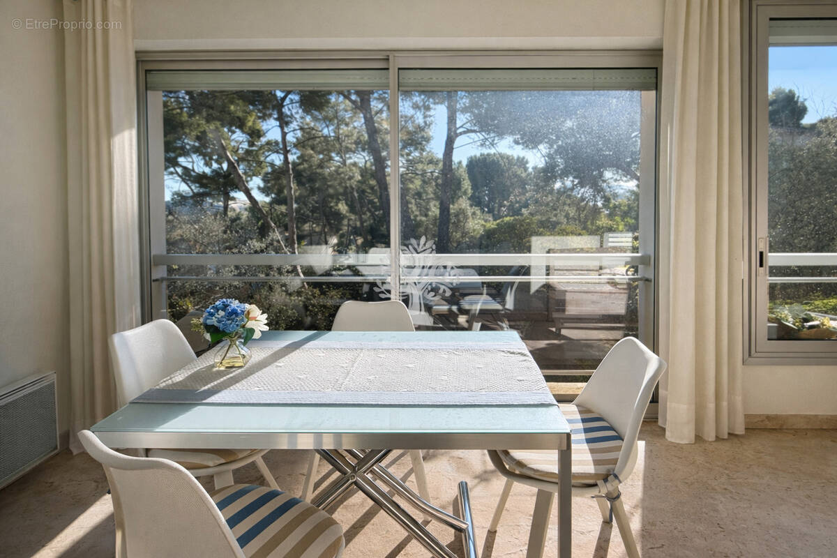Appartement à SANARY-SUR-MER