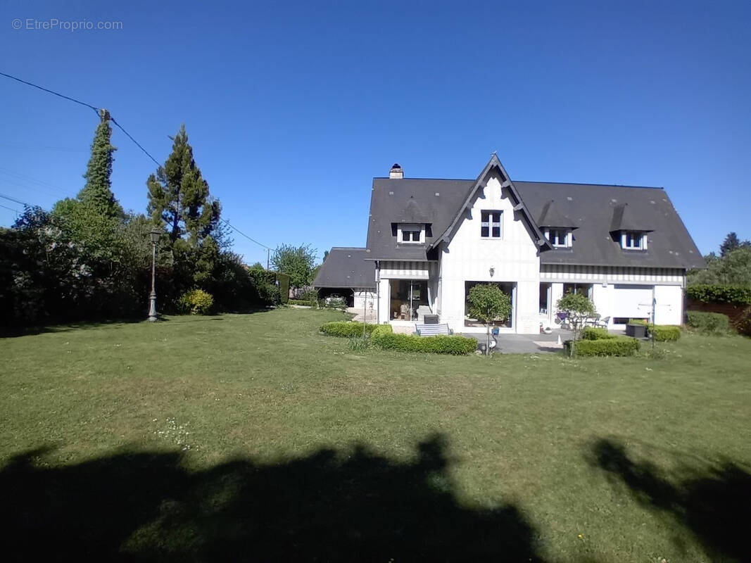 Maison à MANERBE