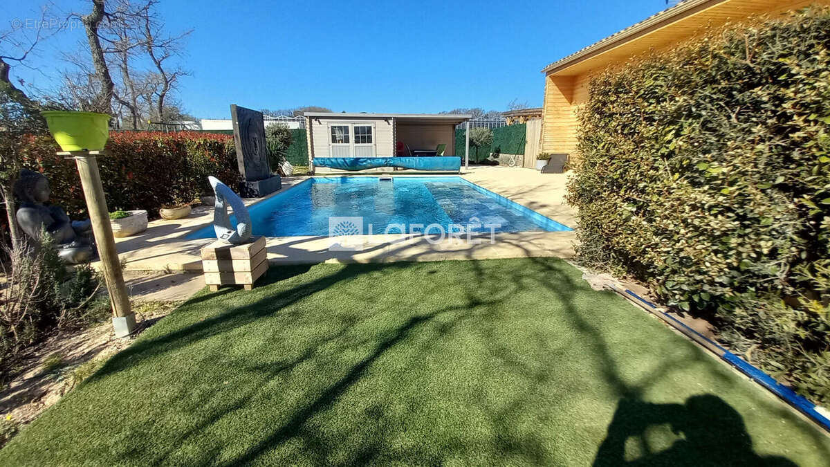 Maison à SAINT-SATURNIN-LES-APT