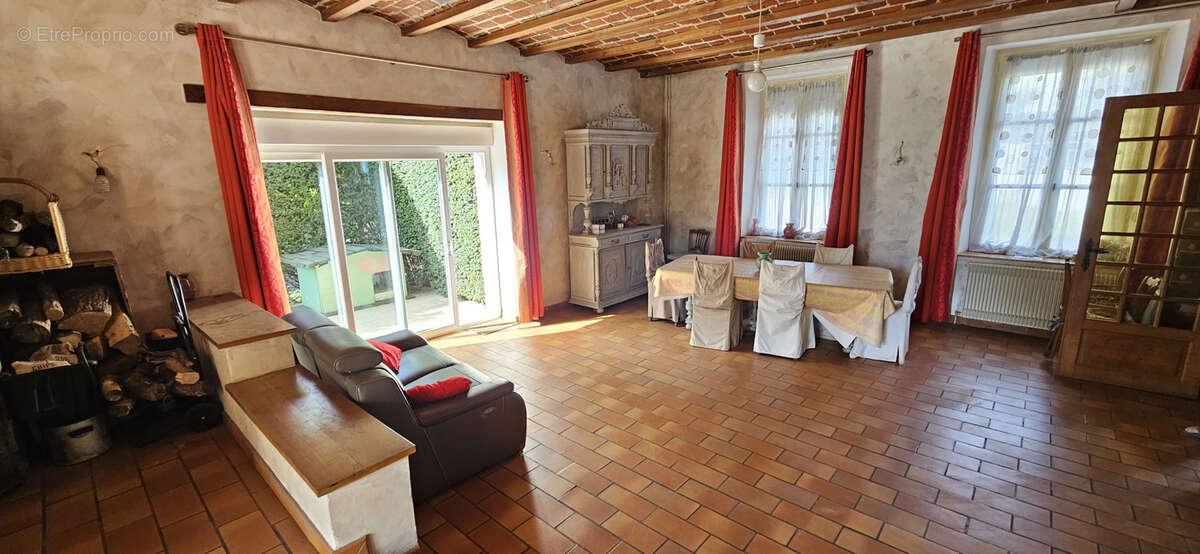 Maison à CHARLEVILLE-MEZIERES