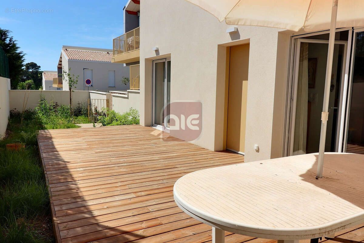 Appartement à LE CRES
