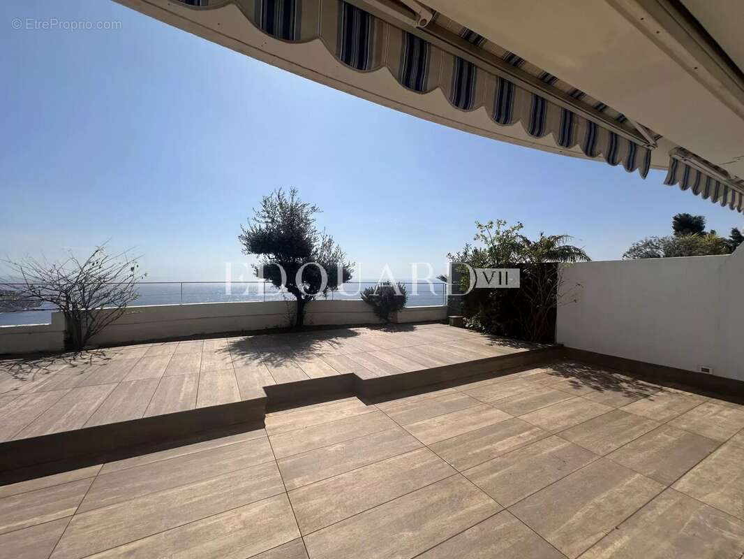 Appartement à ROQUEBRUNE-CAP-MARTIN
