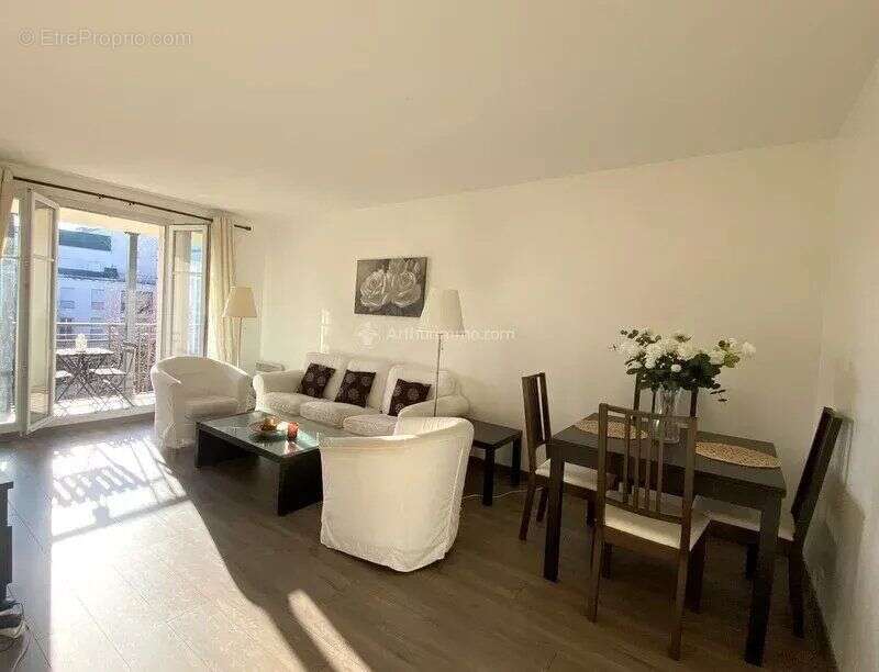 Appartement à SERRIS