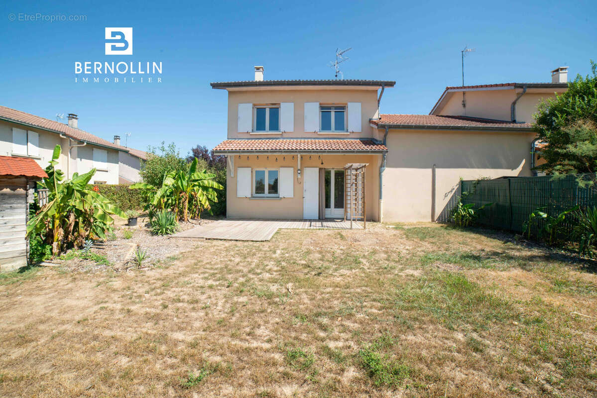 Maison 82 m2, 3 chambres et garage sur terrain de 540 m2 - MONTREVEL EN BRESSE CENTRE - photo 16