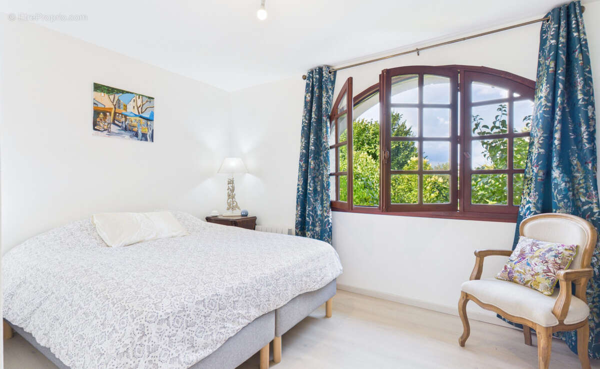 Maison à MONTFORT-L'AMAURY