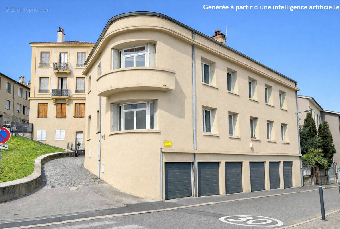 Appartement à SAINT-ETIENNE