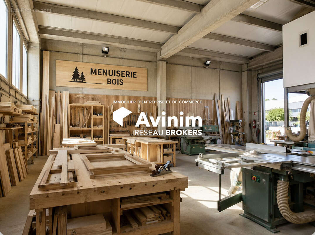 Commerce 255 m² à Le Cannet-Des-Maures  - photo 2