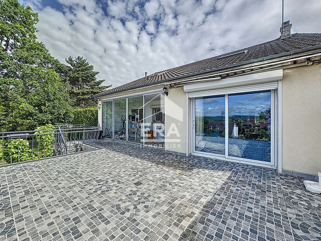 Maison à CHAUMONTEL