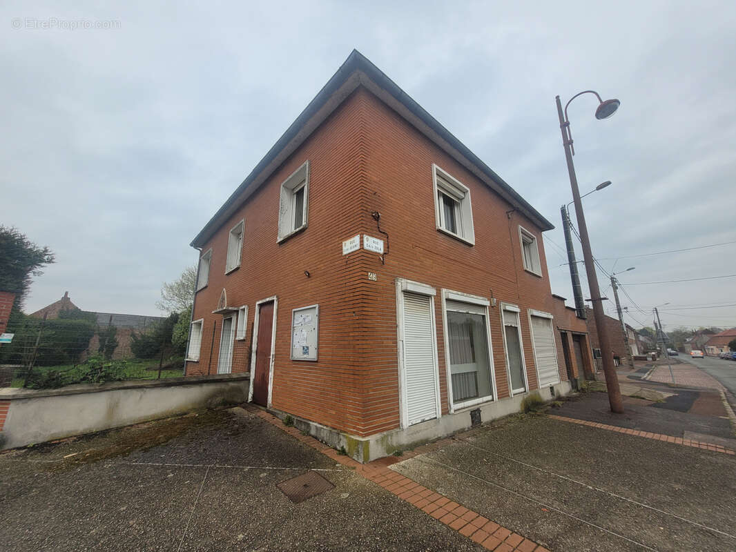 Maison à COURCELLES-LES-LENS