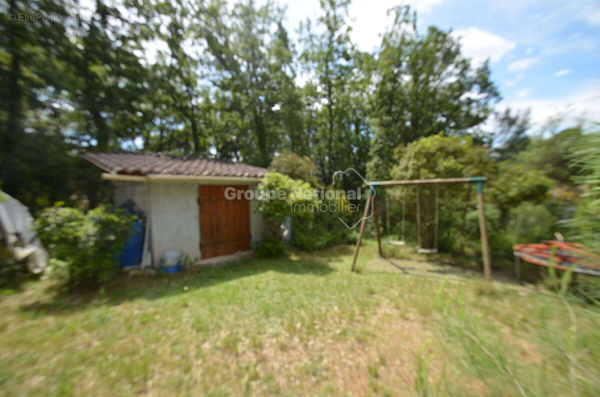 Maison à BESSE-SUR-ISSOLE