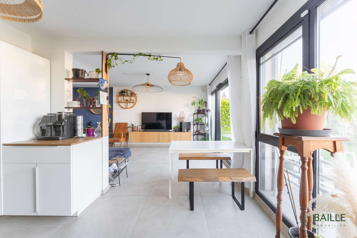 Appartement à MARSEILLE-12E