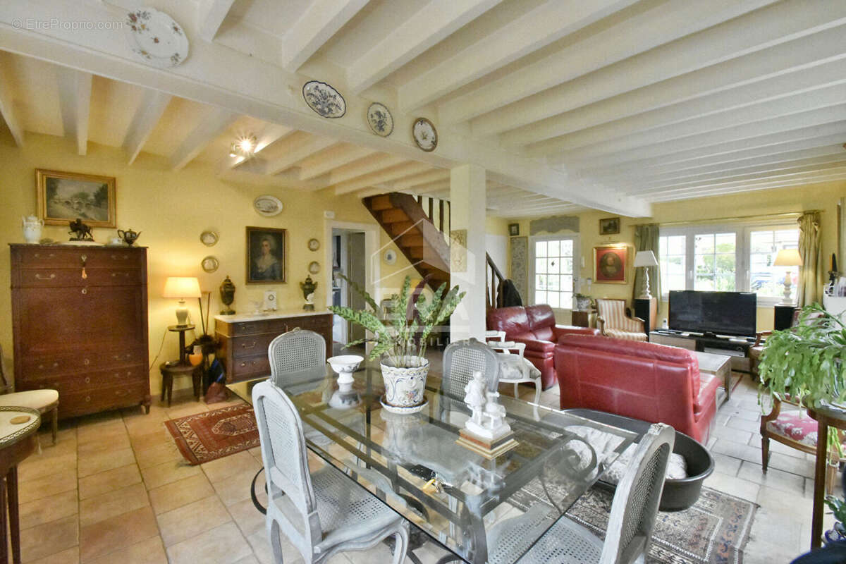 Maison à VILLIERS-SAINT-FREDERIC