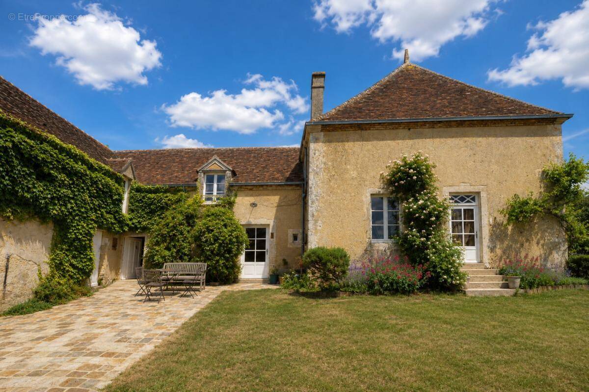 Maison à SAINT-MARTIN-DU-VIEUX-BELLEME