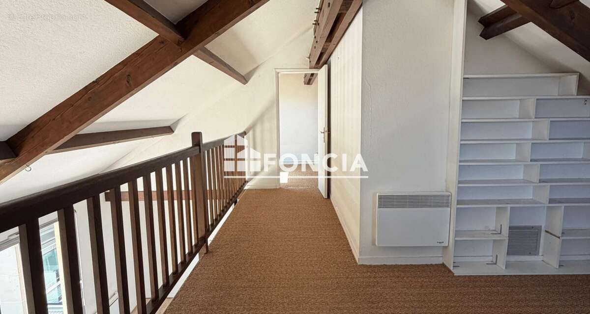Duplex de 4 pièces au dernier étage de 115 m2 au sol à Saint Maur des Fossés - photo 9