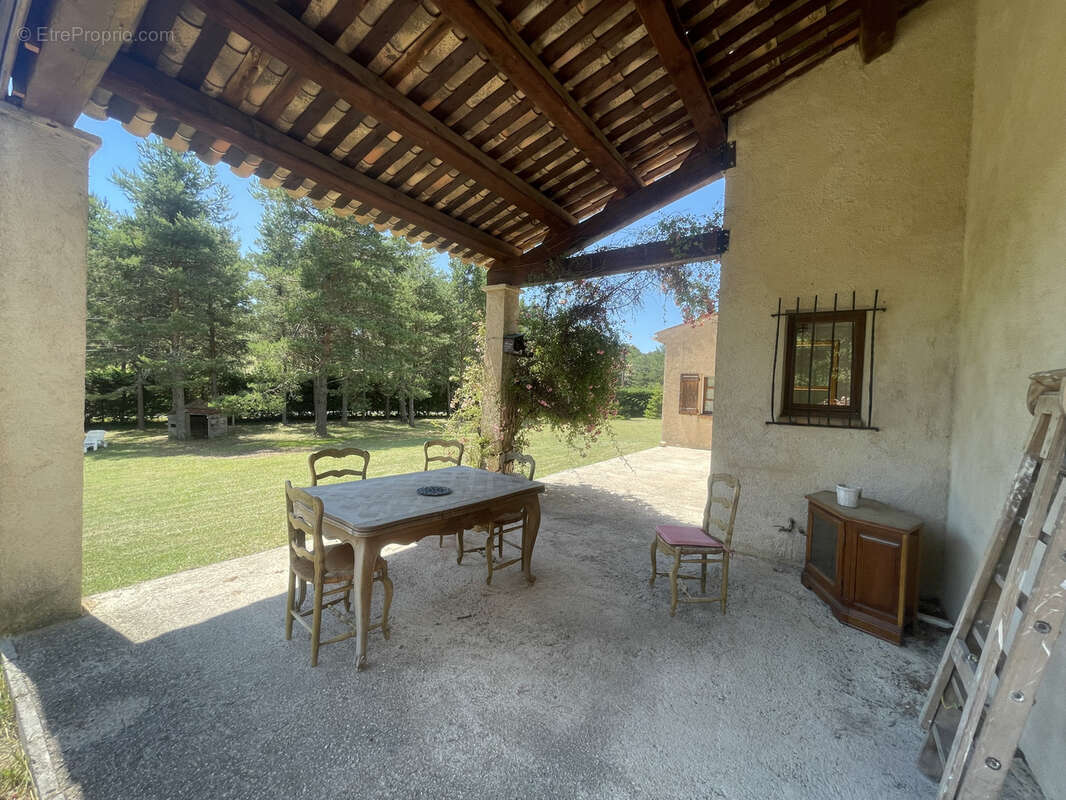 Maison à LA MARTRE