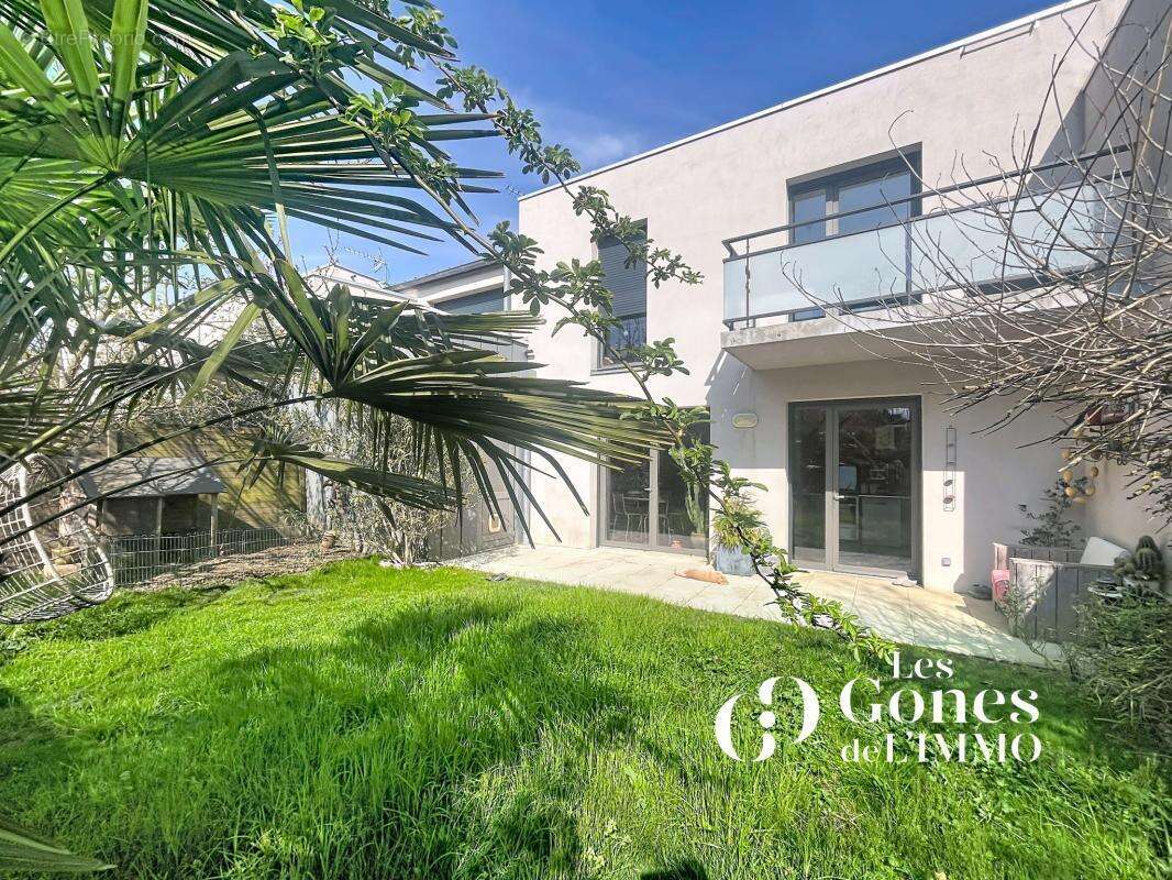 Maison à FRANCHEVILLE