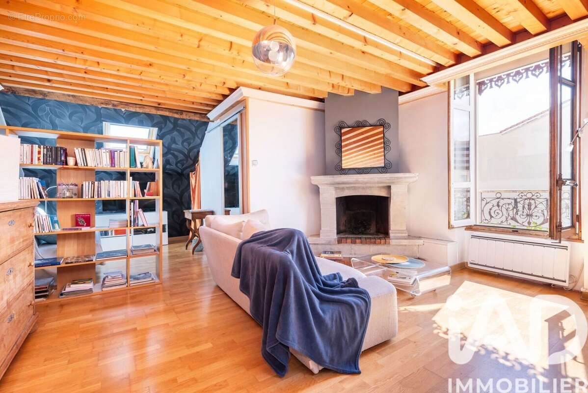 Photo 7 - Appartement à VILLEURBANNE