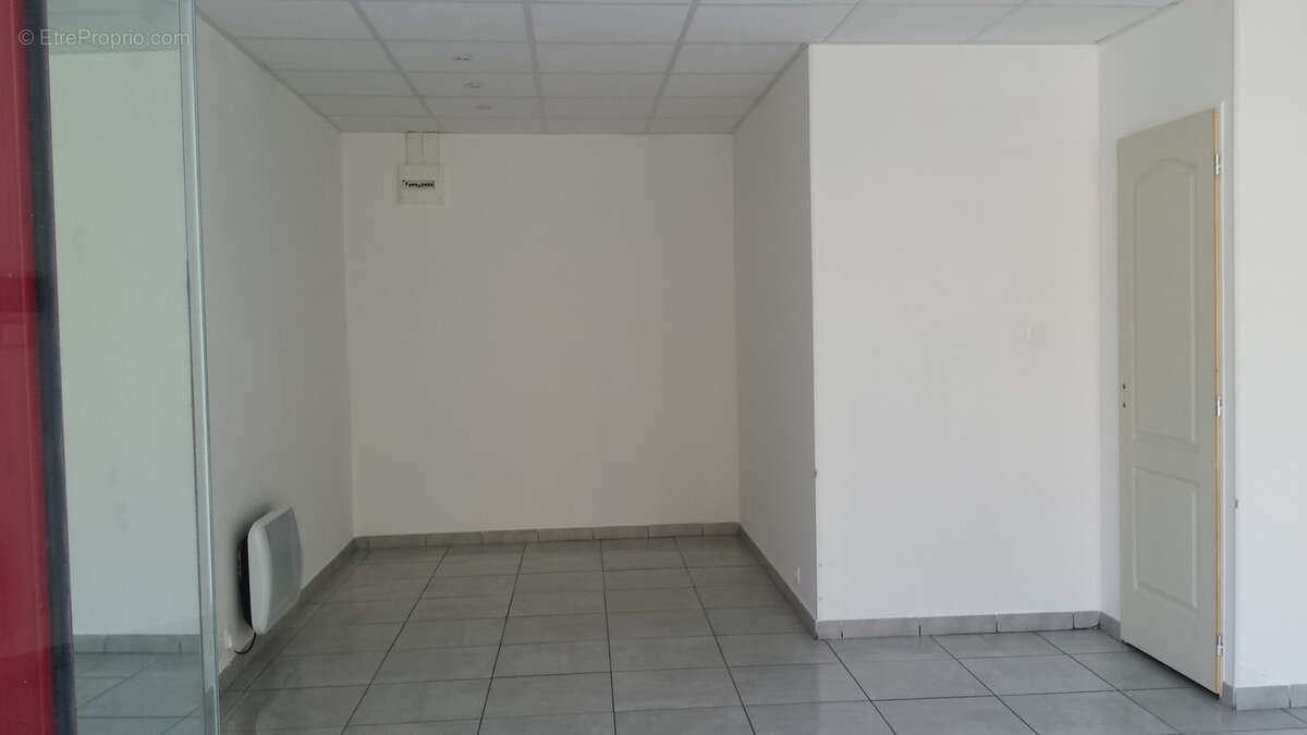 Vente  - immeuble - 7 pieces - 287 m2 - ales - photo 2