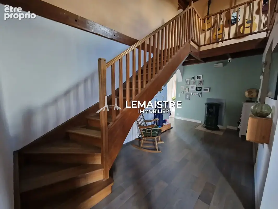 Maison à vendre - proximité St-Romain - 226 m² - 4 chambres - photo 3
