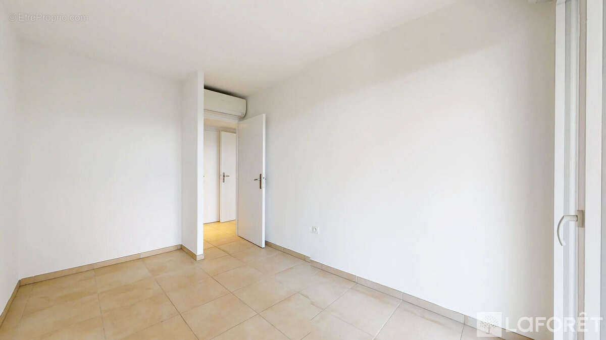 Appartement à PUGET-SUR-ARGENS