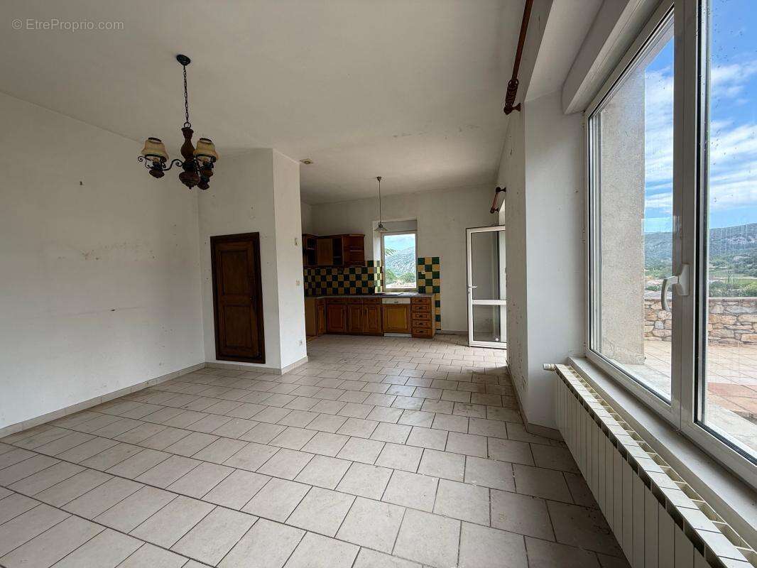 Maison à VALLON-PONT-D&#039;ARC