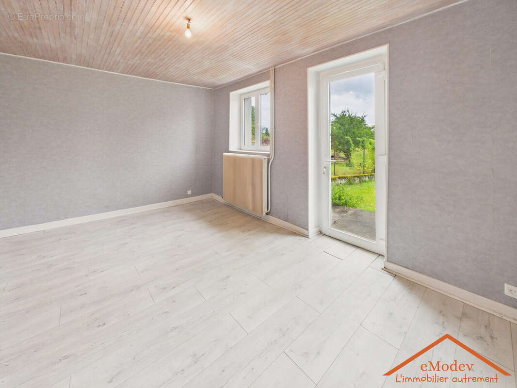 Maison 190 m² à Savigny  - photo 6
