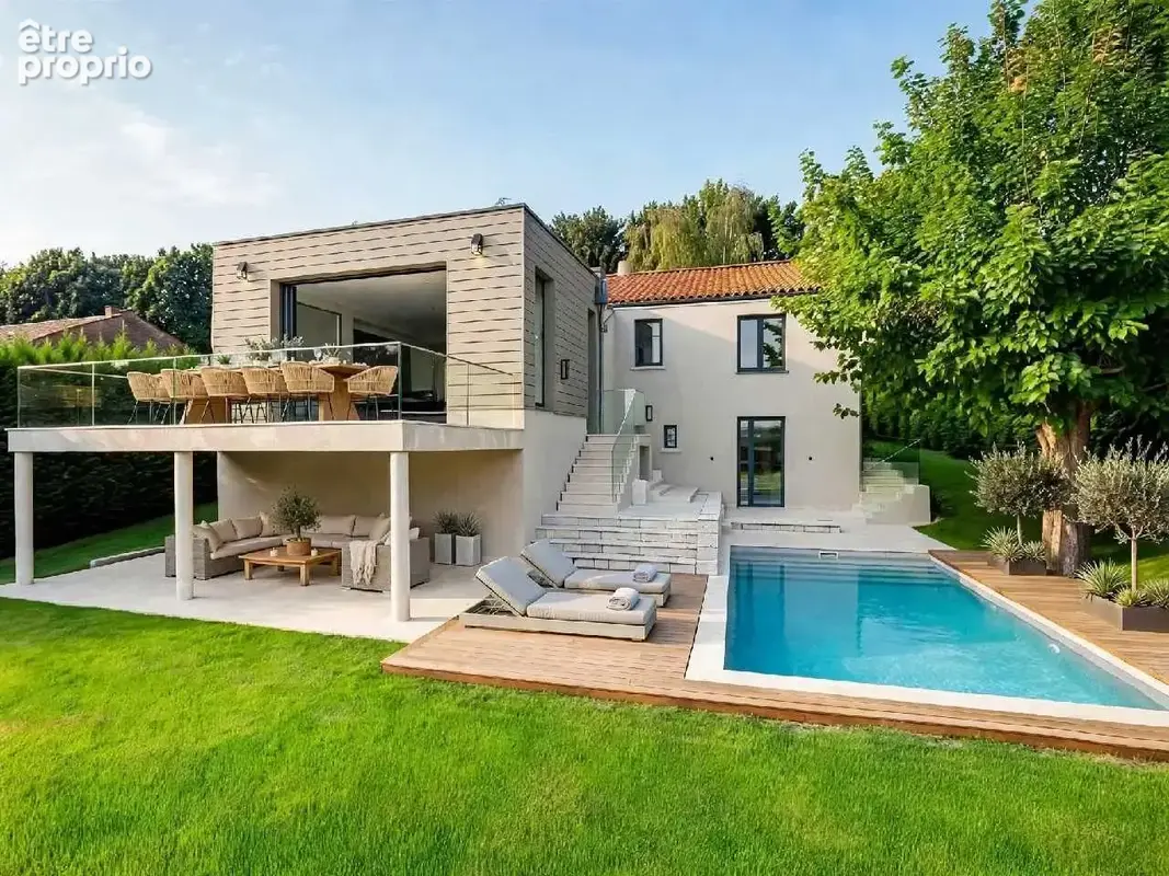 Maison à LACROIX-FALGARDE