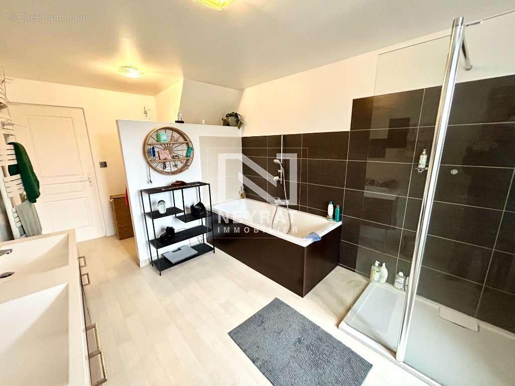 Maison à SENNECEY-LE-GRAND