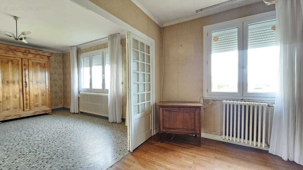 Maison à LES HERBIERS