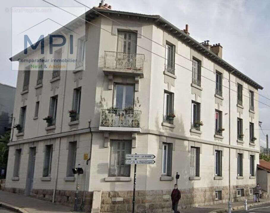 Appartement à SAINT-ETIENNE