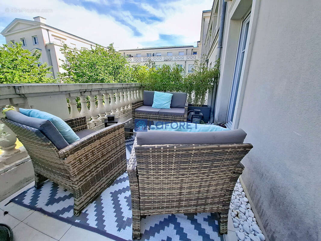 Appartement à SERRIS