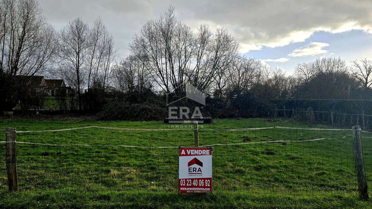 Terrain à FLAVY-LE-MELDEUX