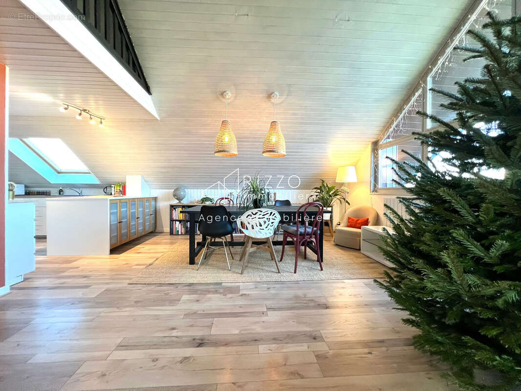 Appartement à SEYNOD