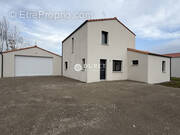 Maison à LA BOISSIERE-DE-MONTAIGU