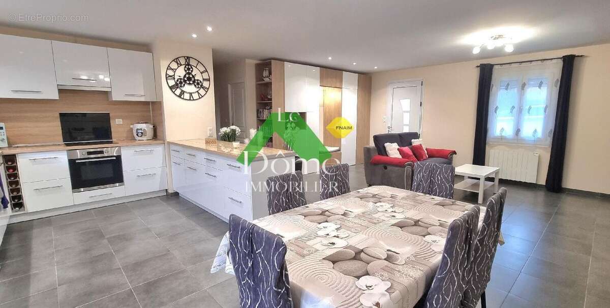 Maison à AMBLAINVILLE