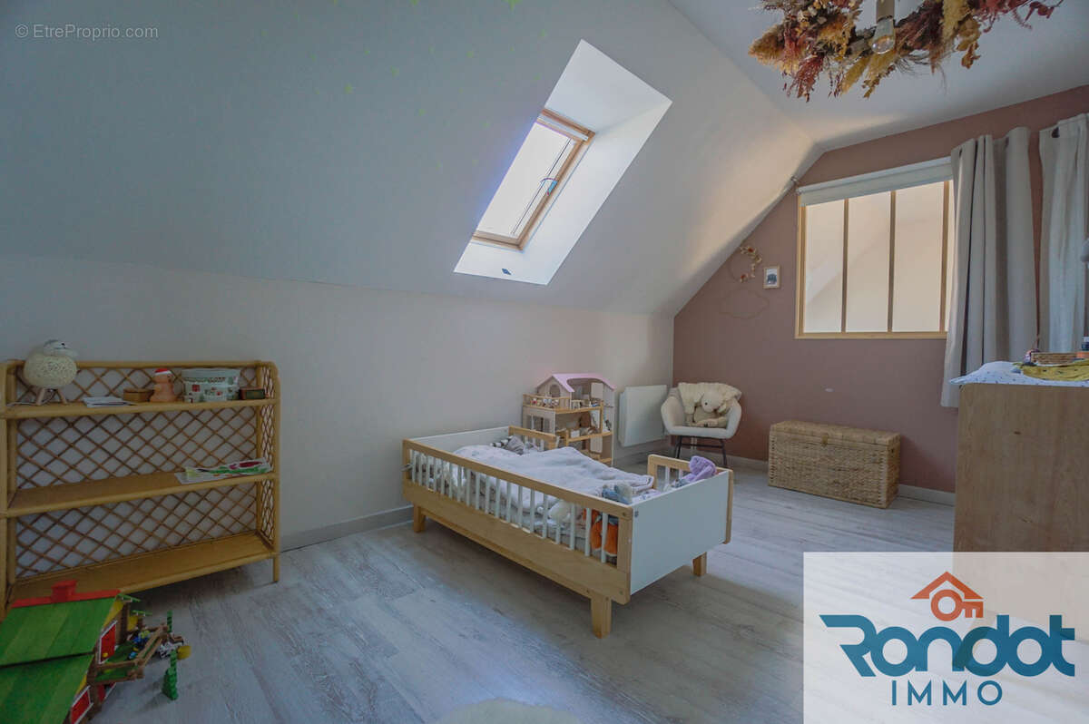 Maison à NORGES-LA-VILLE