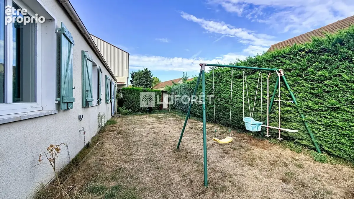 Laforêt Luzarches - Maison familiale familiale au Mesnil-Aubry / 6  pièces / 4 chambress132 m2 - photo 10