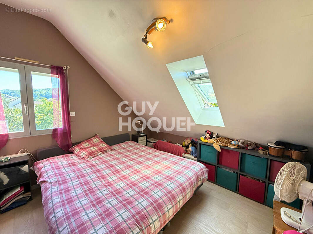 Maison à MISEREY-SALINES