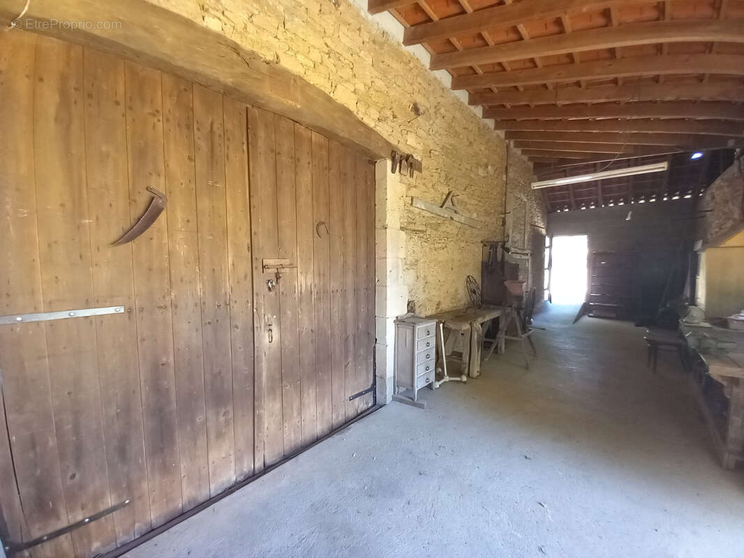 Ensemble immobilier de caractere avec deux habitations - photo 6