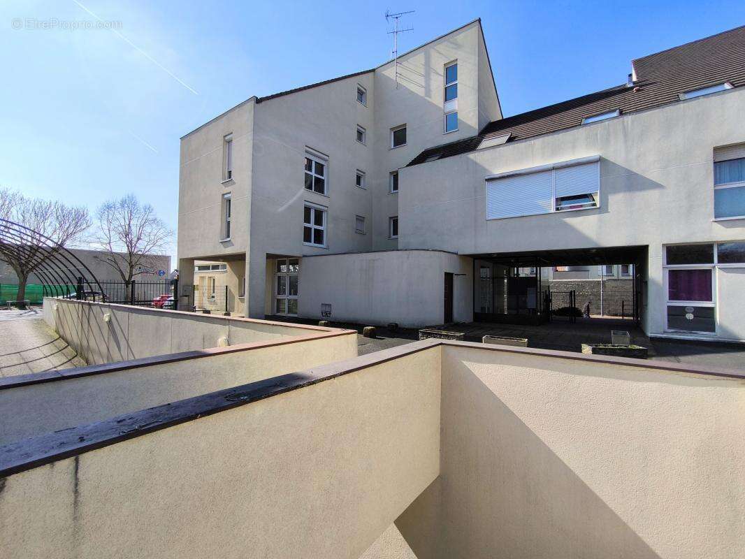 Appartement à BRIE-COMTE-ROBERT