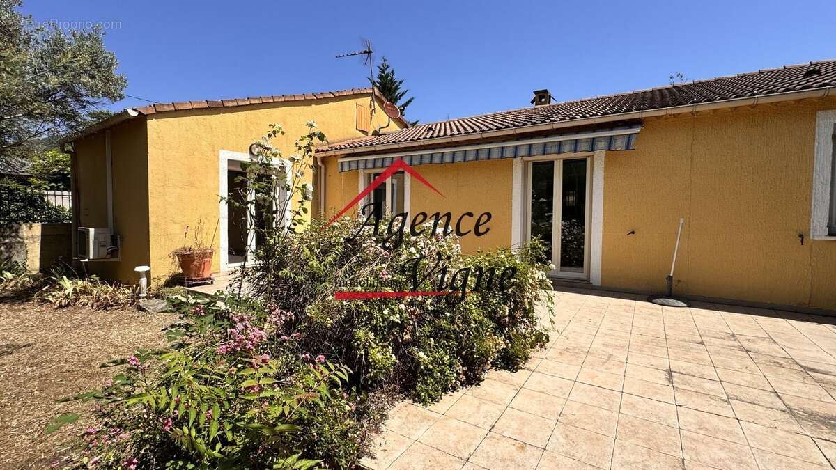 Maison 118 m² à Saint-Florent-Sur-Auzonnet  - photo 2