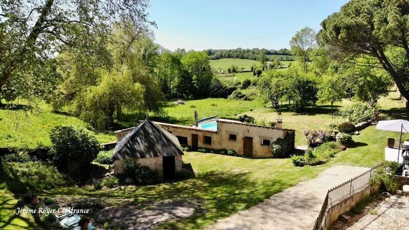 Propriété de charme à la campagne – 305 m² habitables sur 4,8 hectares avec piscine et dépendances - photo 3