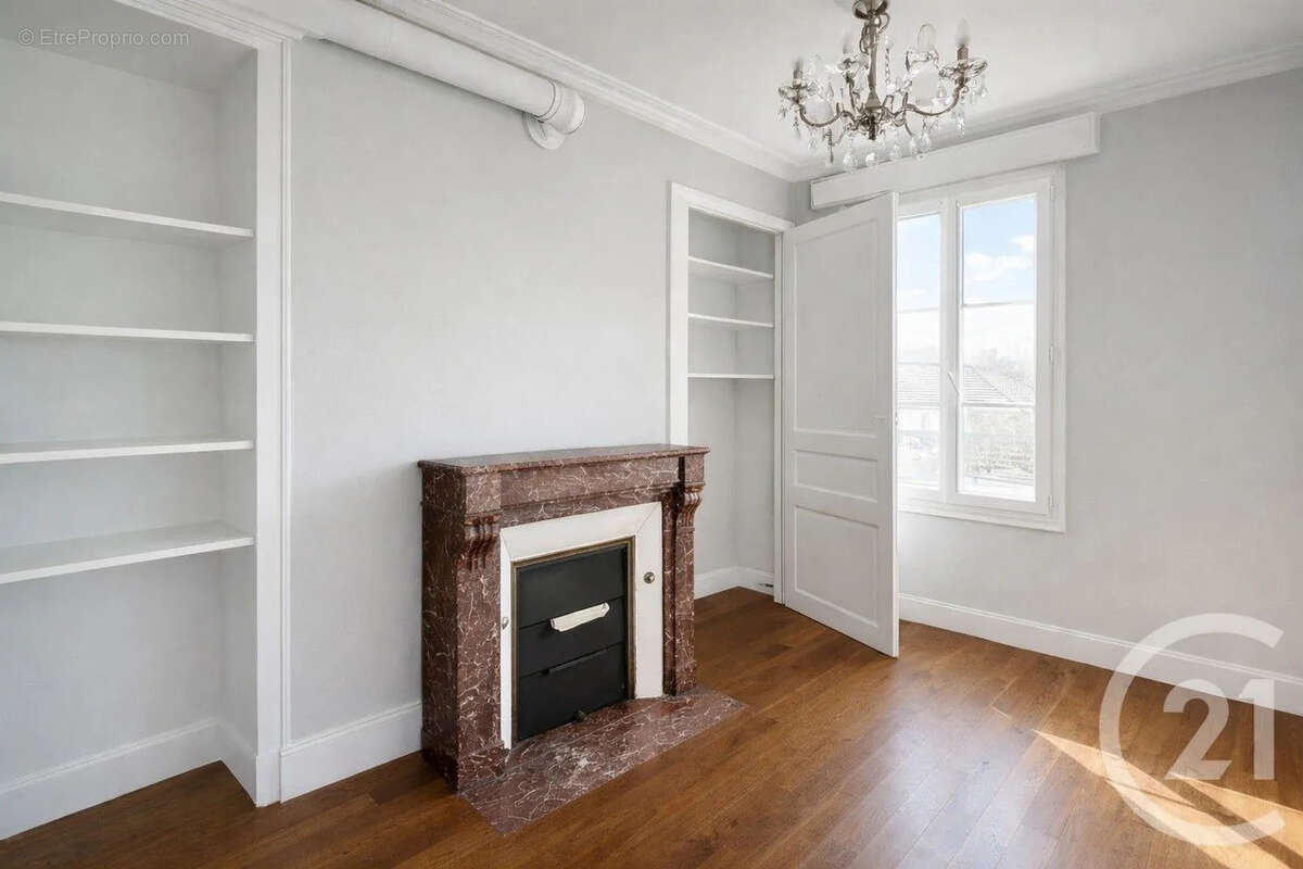 Appartement à SAINTE-SAVINE